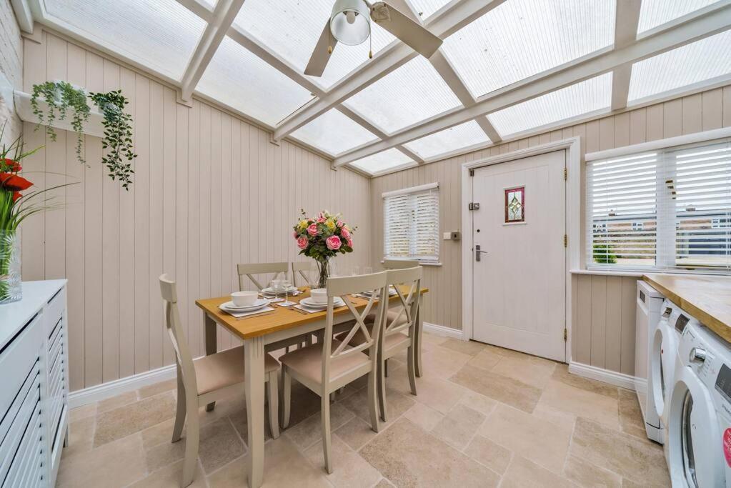 Fox Cottage, Within 5 Min Walk Of Bicester Village מראה חיצוני תמונה